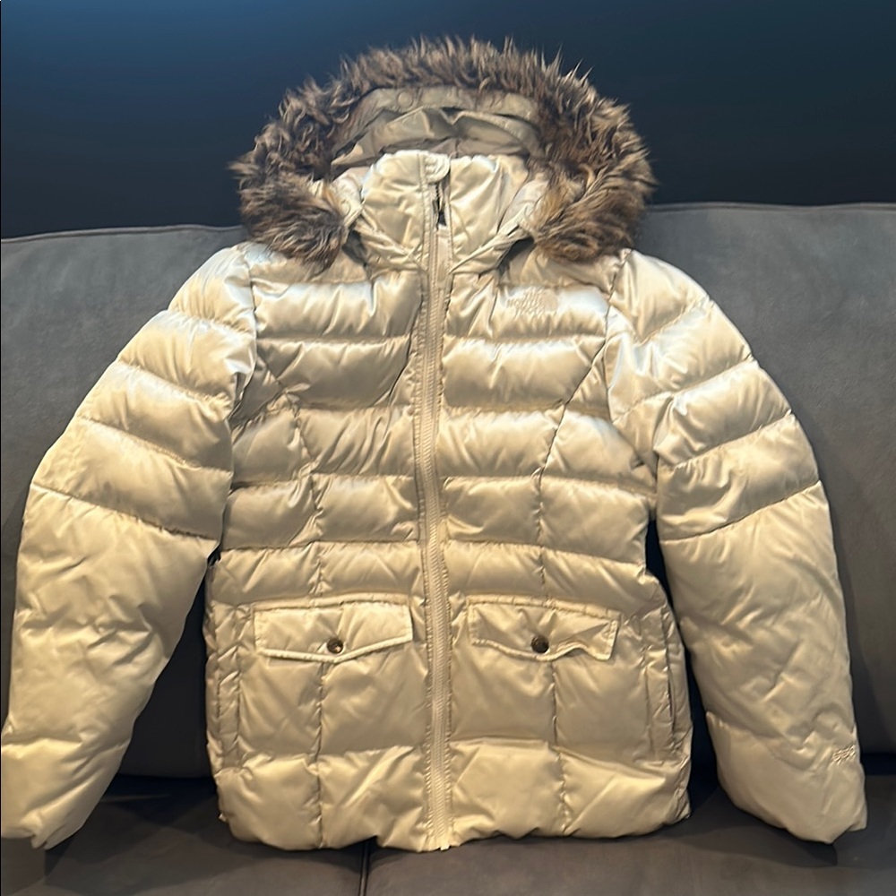 The North Face Girls Champagne Puffer Jacket with Faux Fur Trim Size L (14/16)